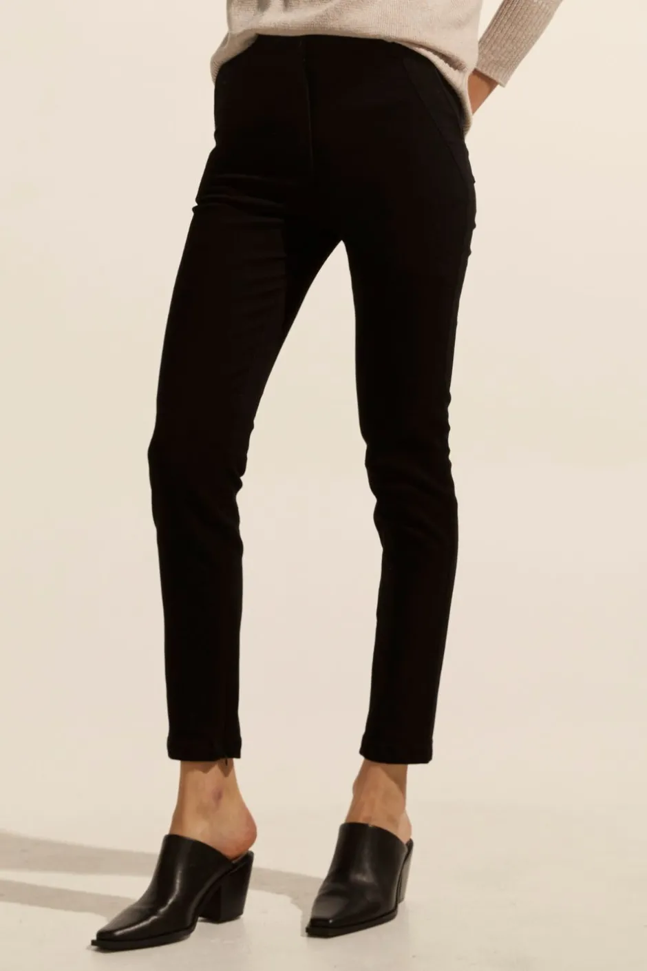 zoe kratzmann Bottoms|Source Pant-Black